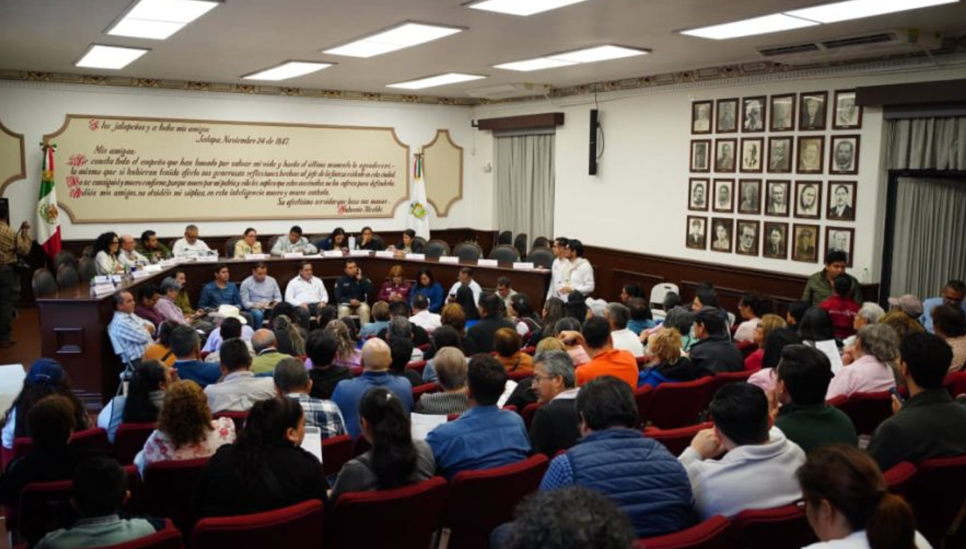 Modernización Eléctrica y Nueva Línea de Transporte en Xalapa: Impulso a la Movilidad y Energía con Apoyo Estatal
